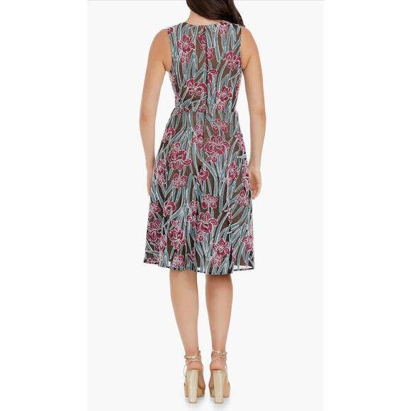 DRESS THE POPULATION Macie Floral Embroidery Fit & Flare Dress Medium $298 - Picture 2 of 10